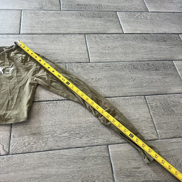 Gymshark Cropped Long Sleep Green Tie Small? (247) - Picture 5 of 7